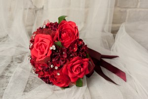 Artificial - Bouquet - Red Rose Mix